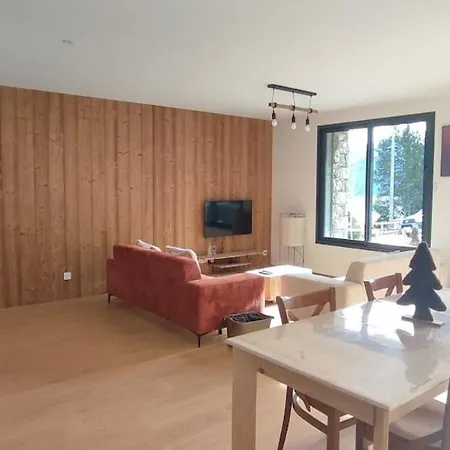Au Coeur De La Foret Au Calme Et Proche Des Pistes Et Des Commodites Apartmán Bolquere Pyrenees 2000